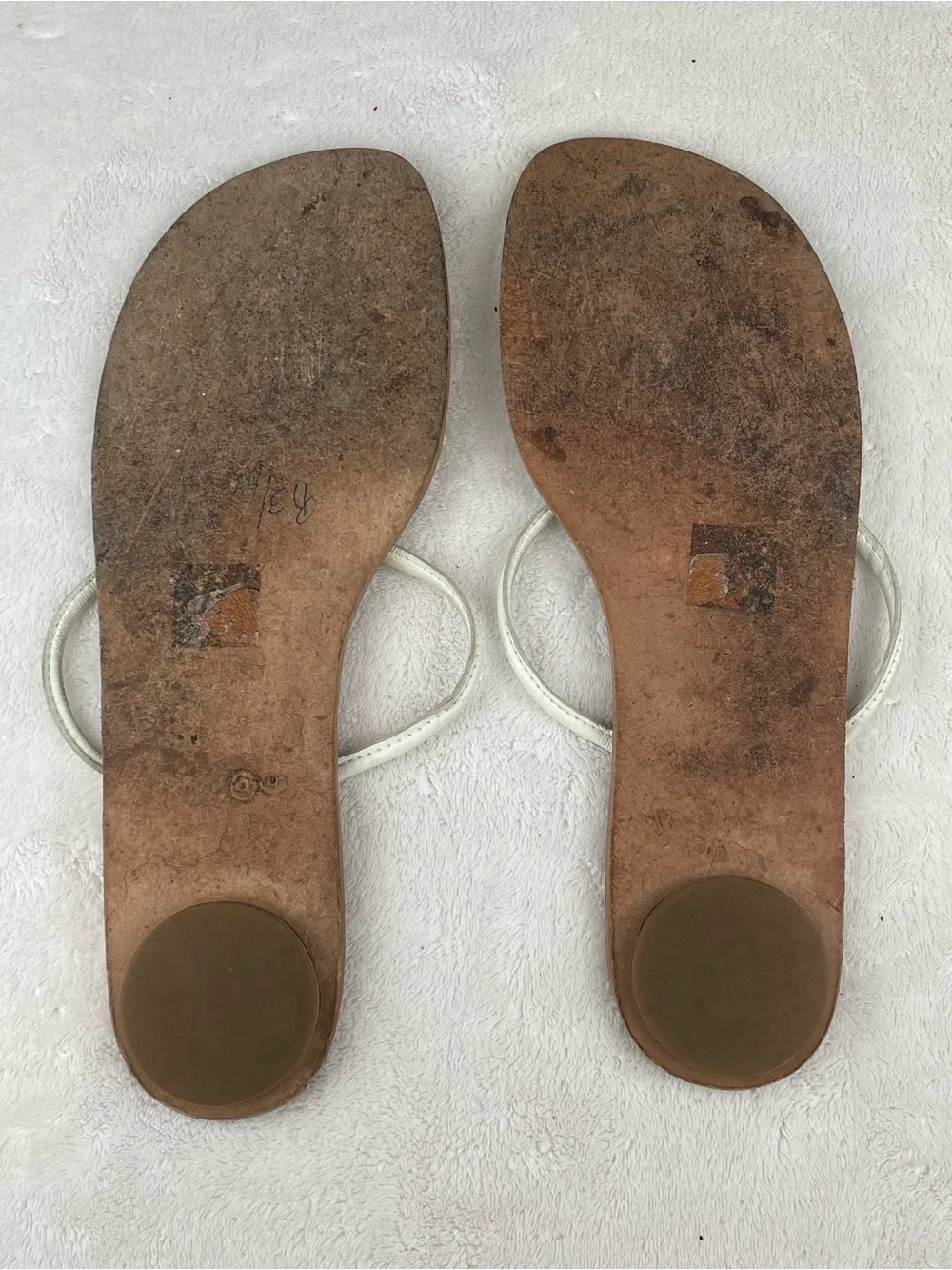 Nordstrom boutique White Beaded Floral Thong Sandals